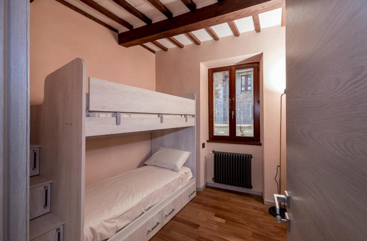 B&B Luxury Apartment Suite Gubbio 2 Camere E Divano Letto Luaran gambar