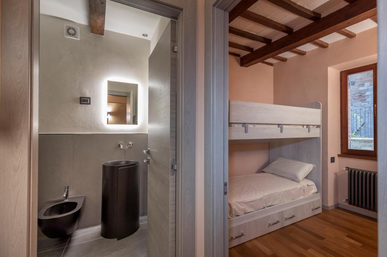 B&B Luxury Apartment Suite Gubbio 2 Camere E Divano Letto Luaran gambar